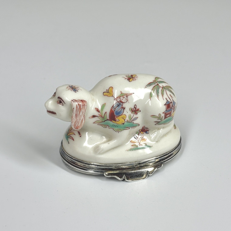 Tabatière en porcelaine de Saint-Cloud – XVIIIe siècle