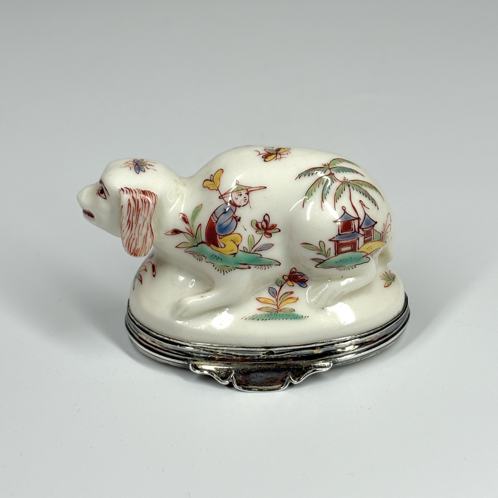 Tabatière en porcelaine de Saint-Cloud – XVIIIe siècle