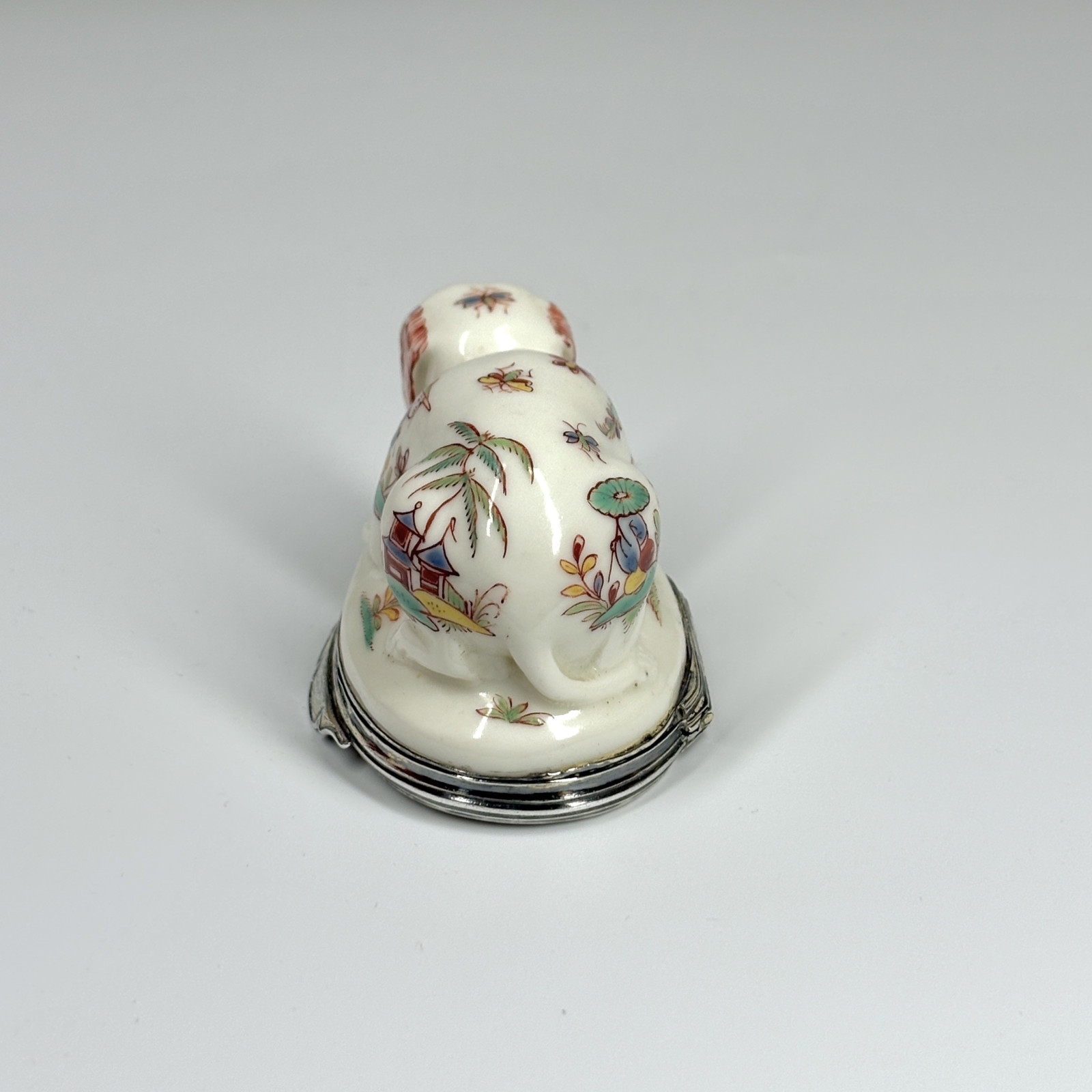Tabatière en porcelaine de Saint-Cloud – XVIIIe siècle