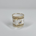 Petite tasse en porcelaine de Sèvres - XVIIIe siècle