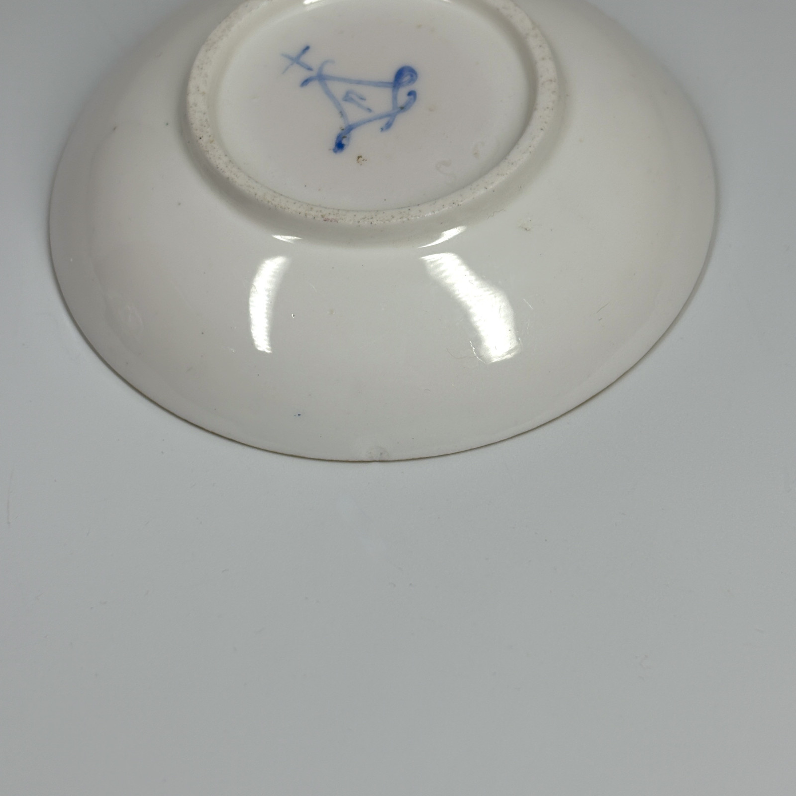Gobelet Bouillard en porcelaine de Sèvres - XVIIIe siècle