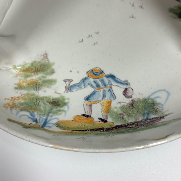 Surtout de table en faïence de La Forest (Savoie) - XVIIIe siècle