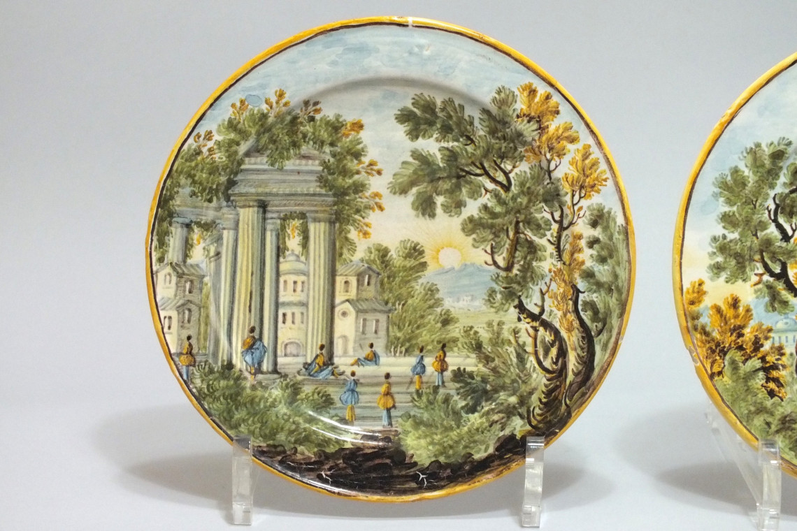 Castelli - Paire de petites assiettes - XVIIIe Siècle