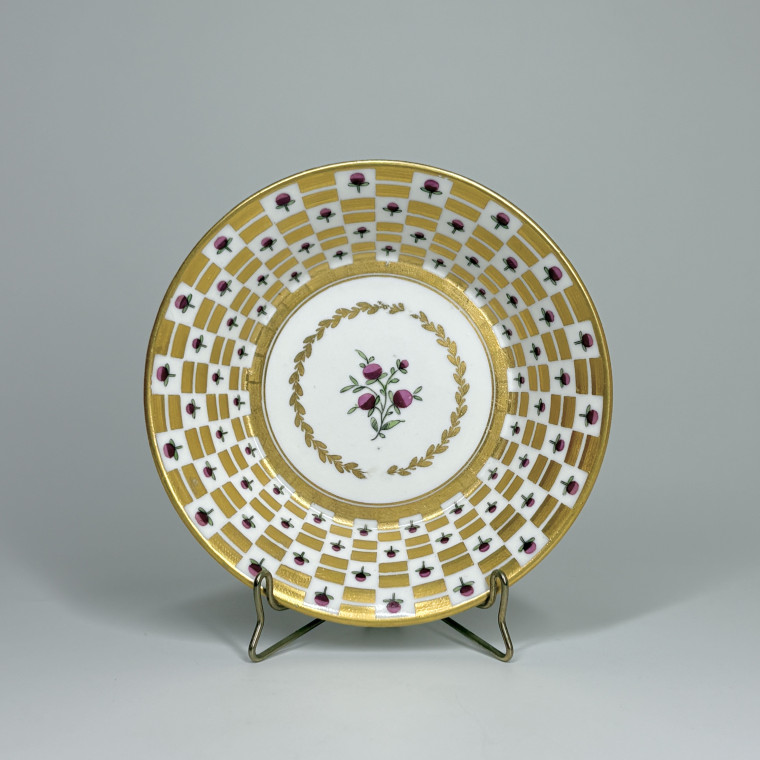 Sèvres - Tasse litron et sa soucoupe en porcelaine dure - XVIIIe siècle