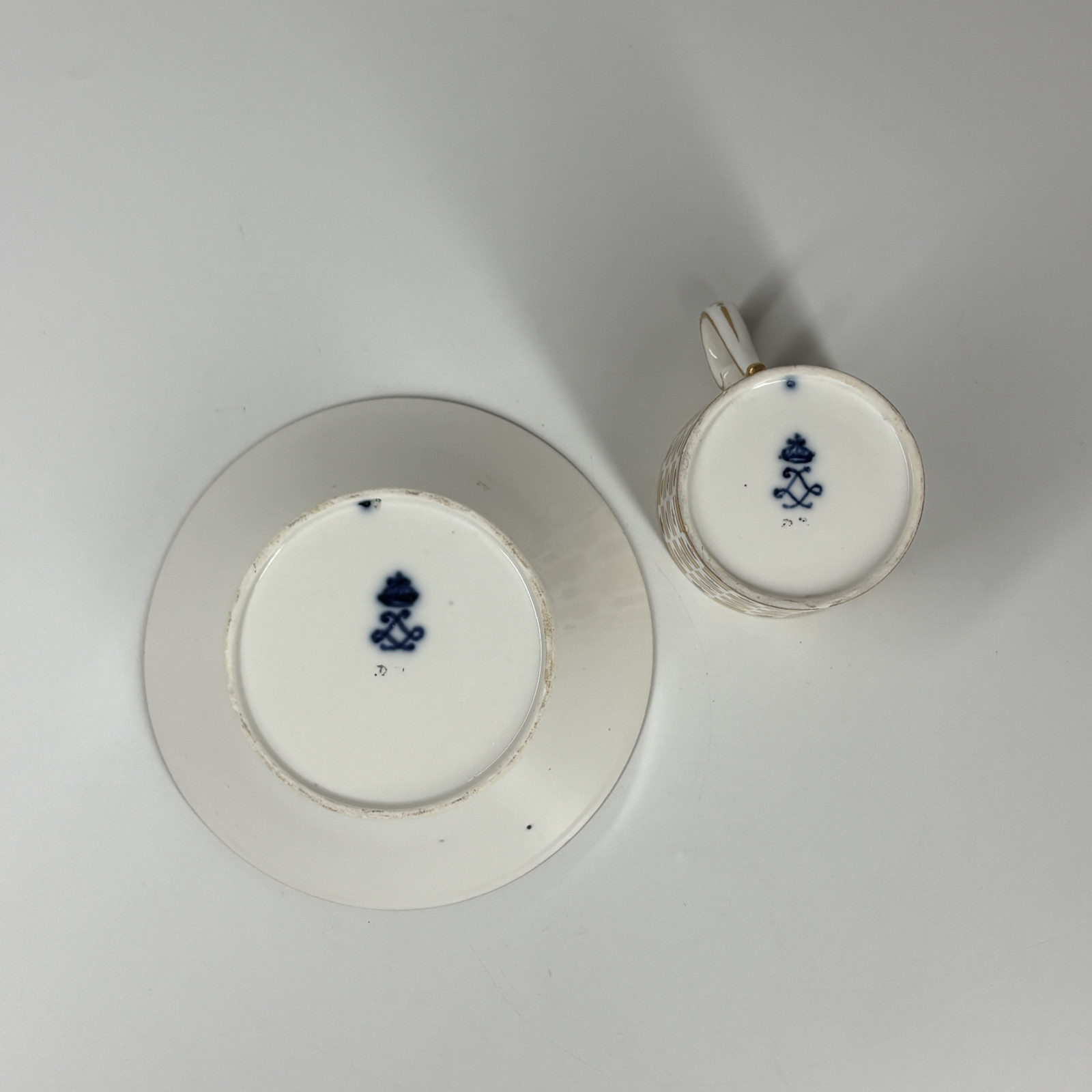 Sèvres - Litron cup and saucer in hard porcelain - Eighteenth century
