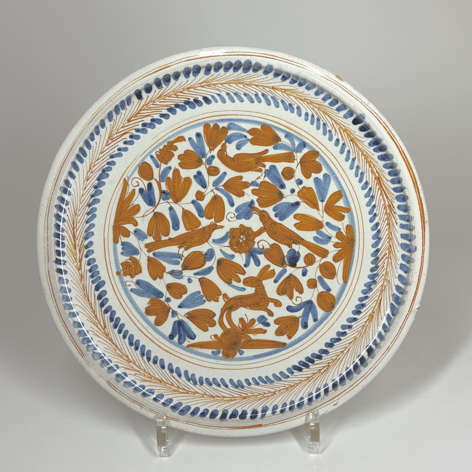 Deux plateaux en faïence de Deruta - XVIIe siècle