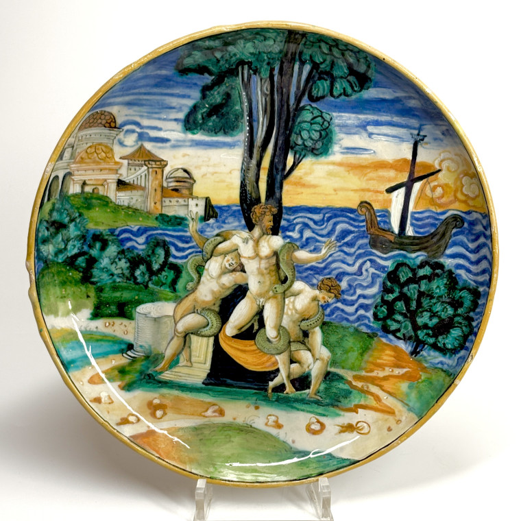 Coupe en majolique de Pesaro  figurant "Laocoon et ses fils" - Vers 1550