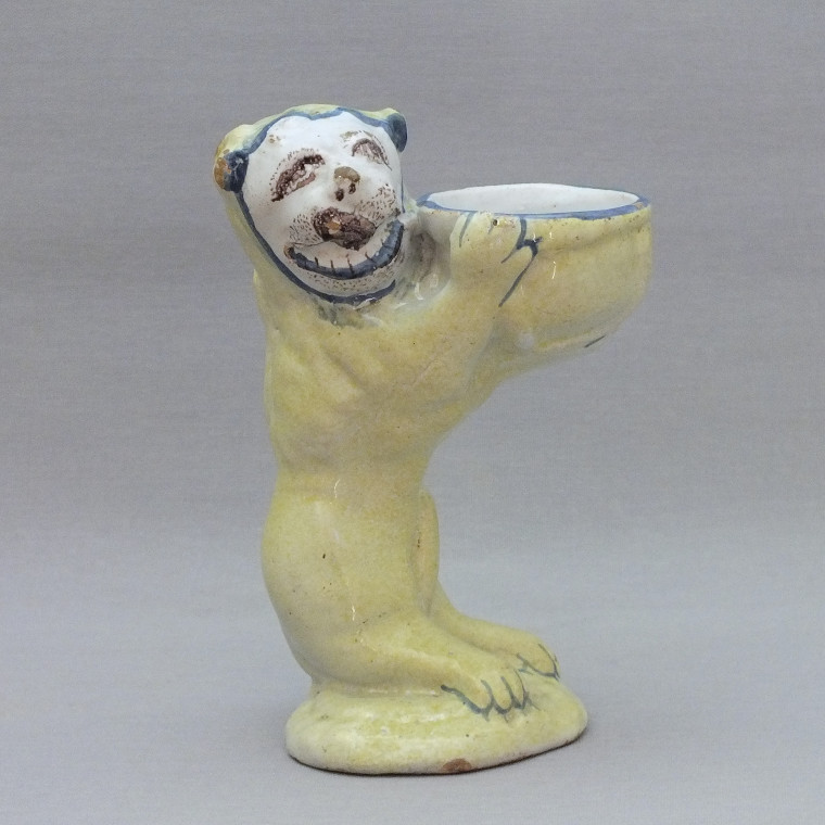 Wrisberg holzen (Allemagne) - Lion formant saleron - XVIIIe Siècle