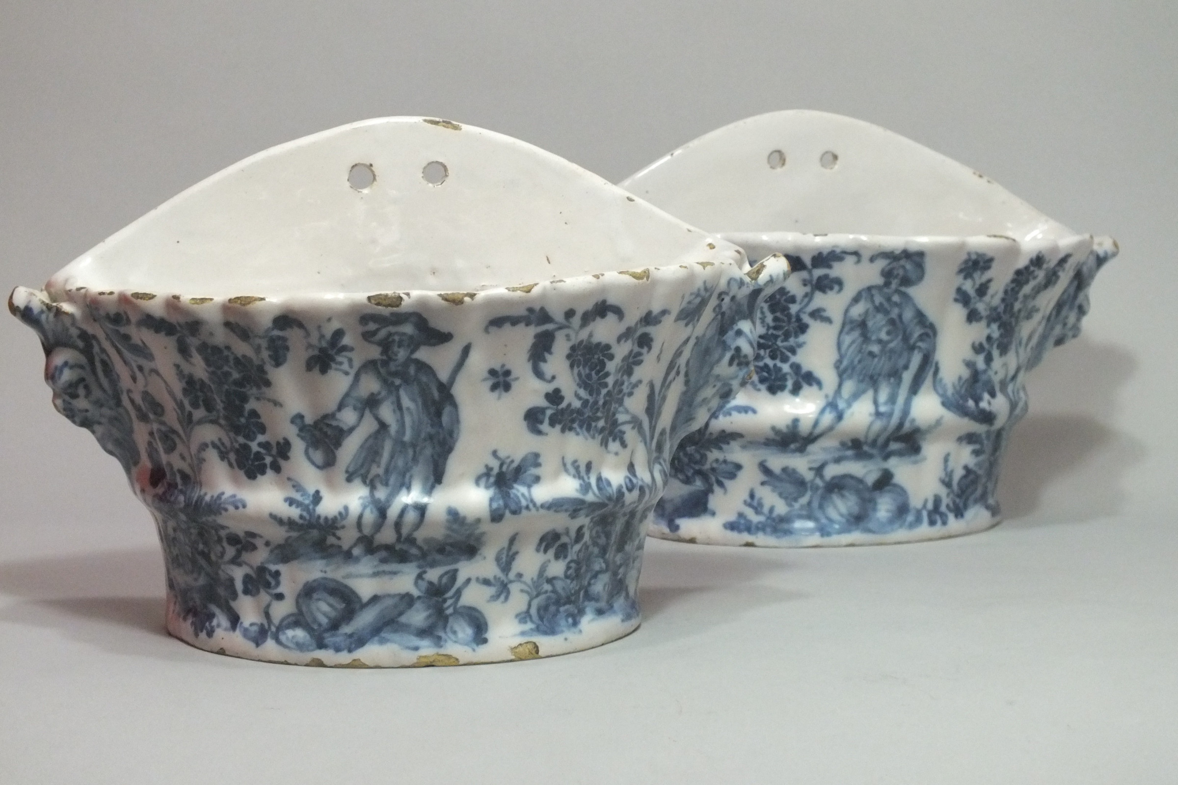 Lyon - A pair of flower-applies - Eighteenth Century