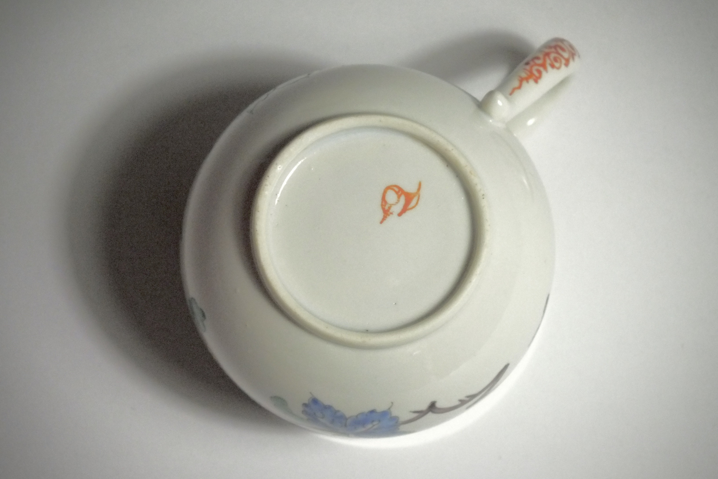 Chantilly - Pot à jus à décor Kakiemon - XVIIIe siècle