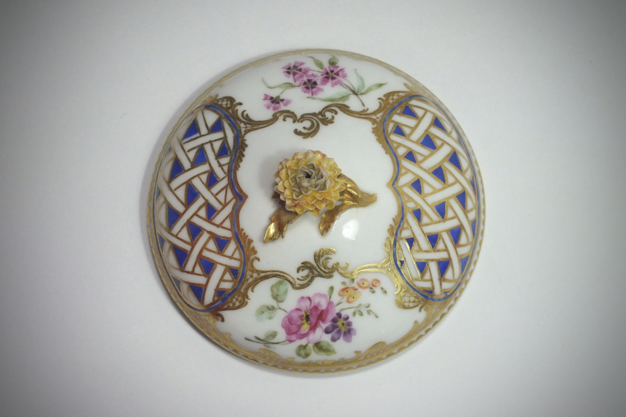 Sèvres - Sugar Pot Hébert - eighteenth century - 1759