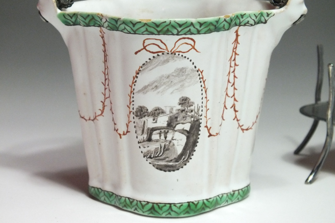 Milan - Small basket earthenware -  eighteenth century