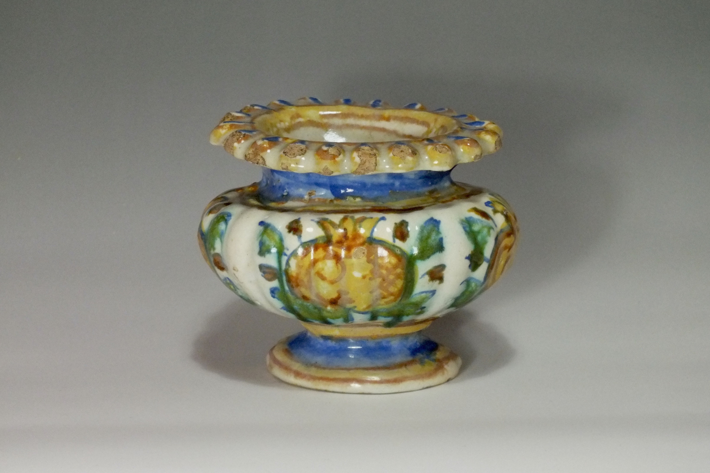 Marche (Pesaro or Duchy of Urbino) - salt cellar oval - seventeenth century