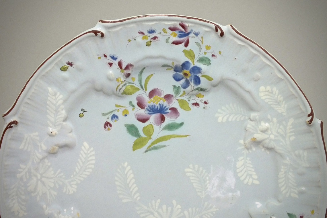 Saint-Amand-les-Eaux - Dish flower of India - Eighteenth Century