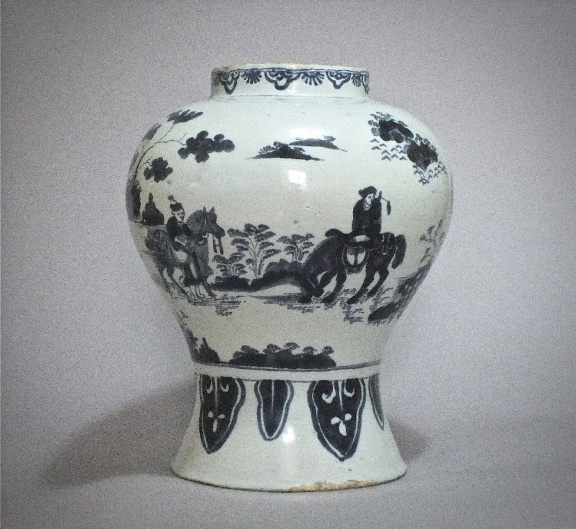 Delft - Potiche decor Chinese - End of the seventeenth century