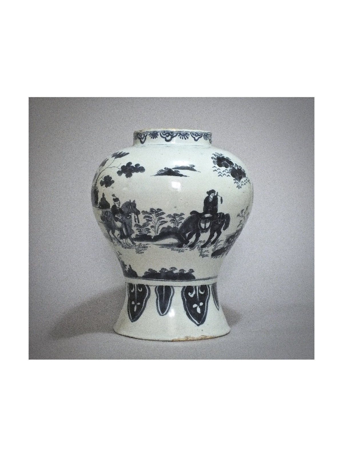 Delft - Potiche decor Chinese - End of the seventeenth century