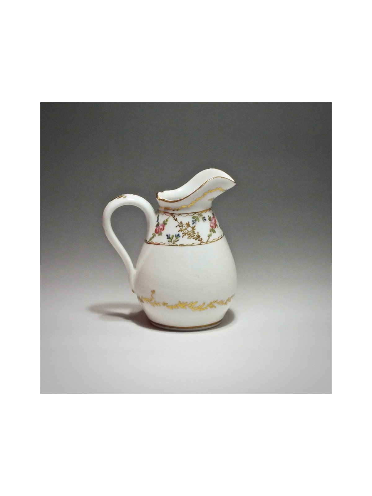 Paris - milk jug - Locré - eighteenth Century
