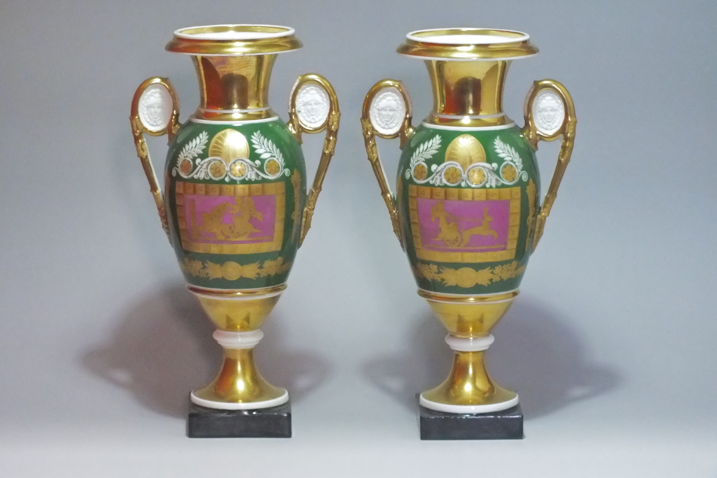 Paris - Paire de vases - Epoque restauration