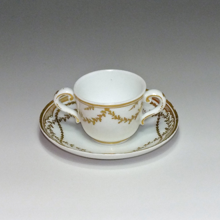Vincennes (Seguin) - Porcelaine dure - Tasse à toilette - XVIIIe Siècle