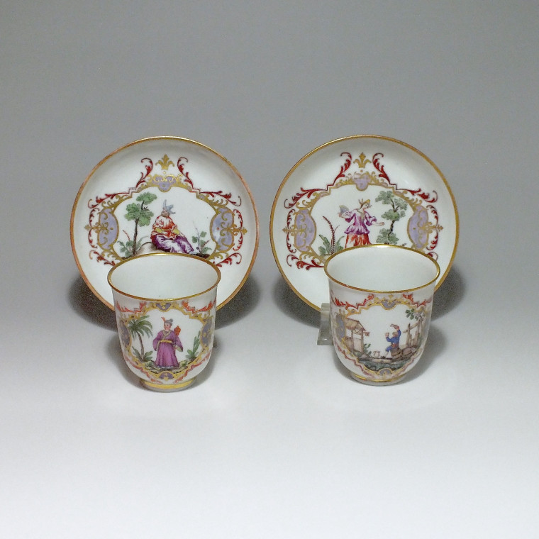 Doccia (Italy) - Two decorated cups "alla Sassone" - Eighteenth Century