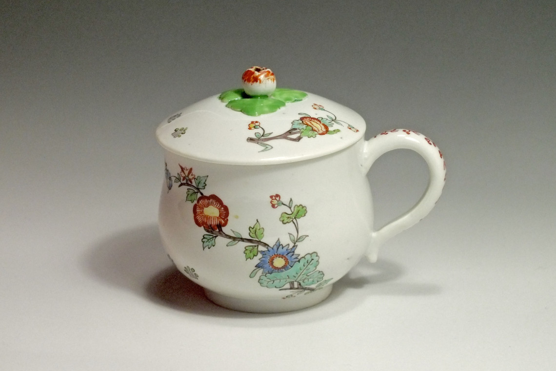 Chantilly - decor juice jug Kakiemon - eighteenth century (2)