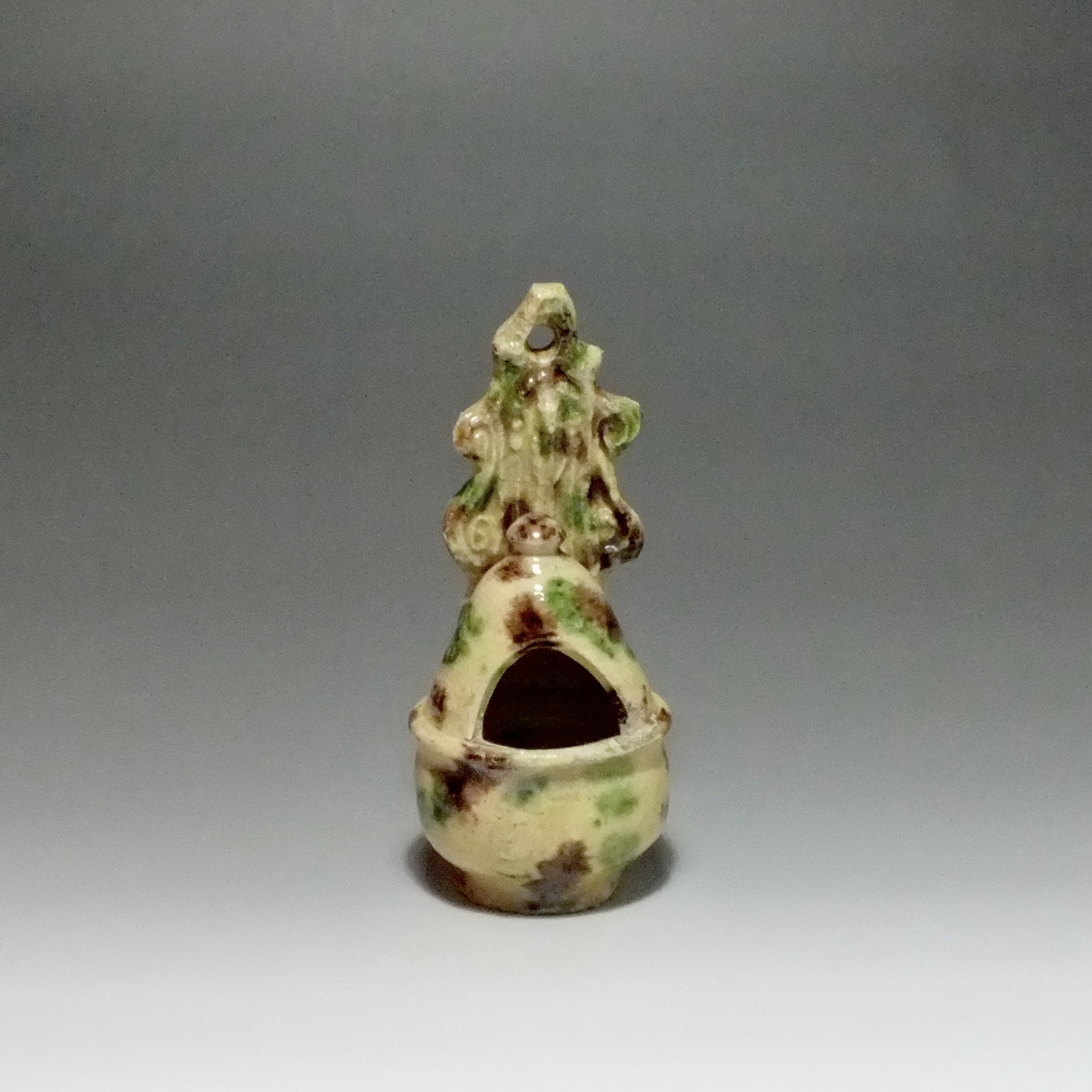 Lignon (Sarthe) - Stoup glazed earthenware - seventeenth century