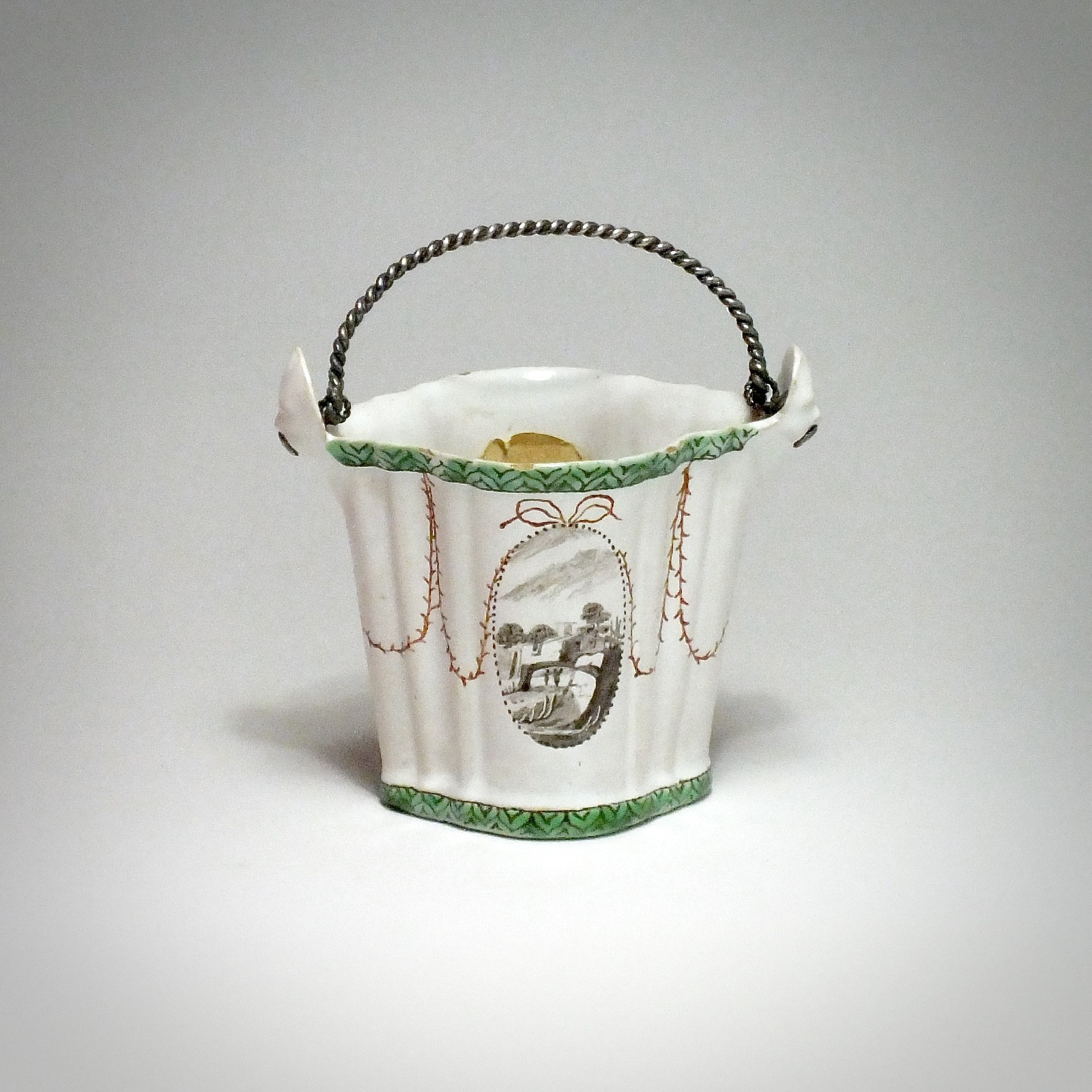 Milan - Small basket earthenware -  eighteenth century