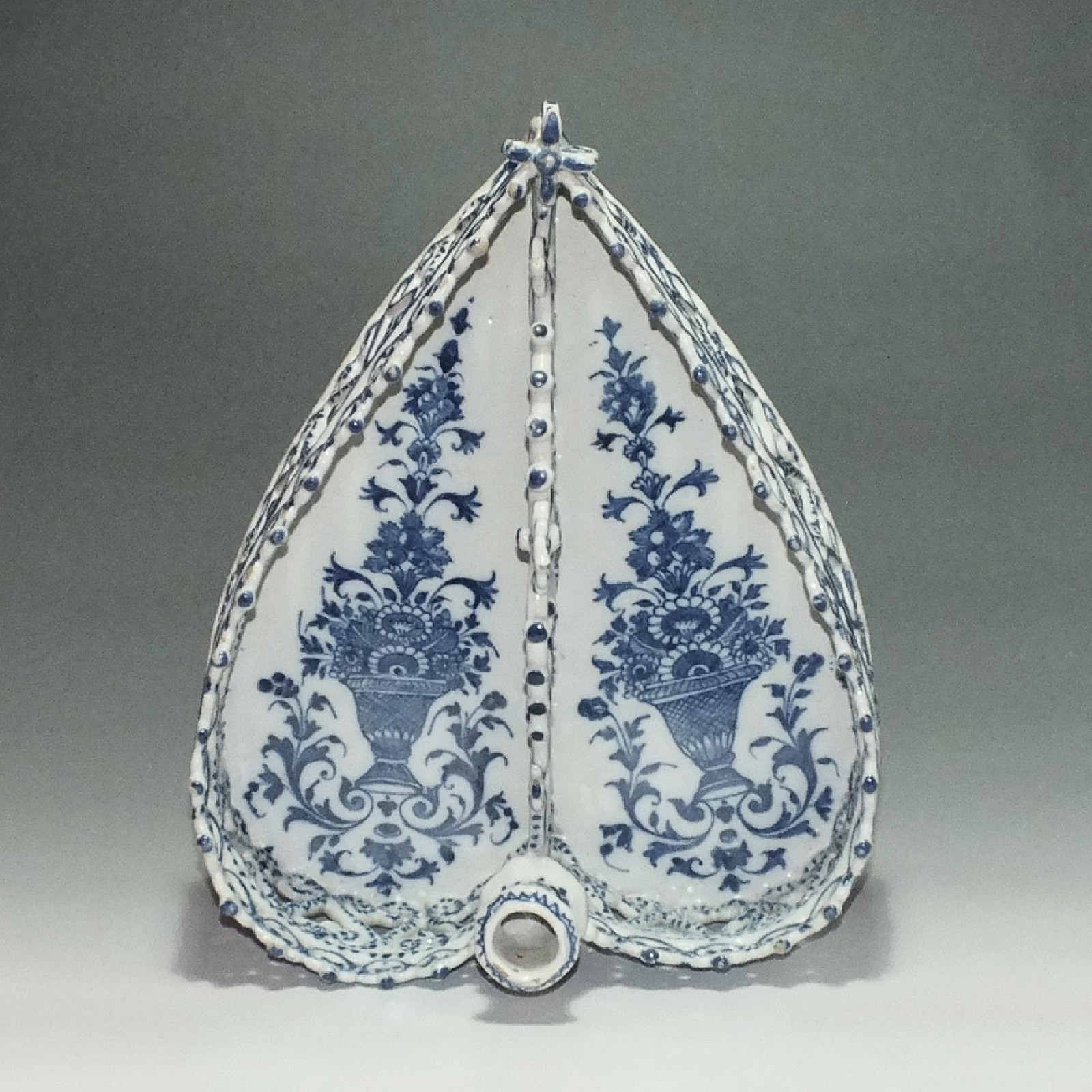 Turin (Italy) - heart shaped basket - eighteenth century