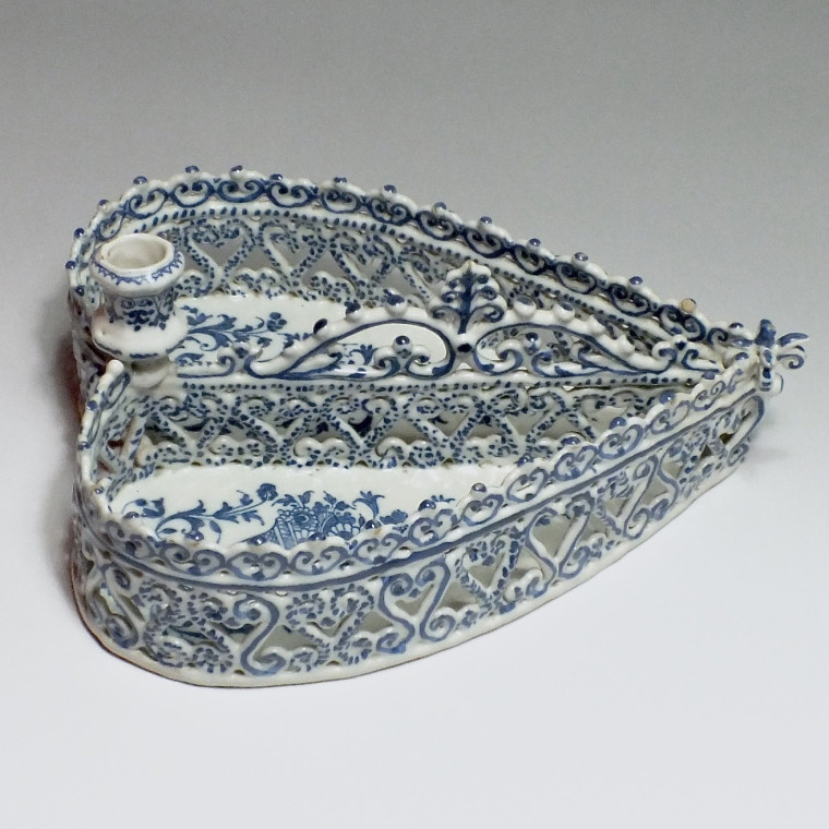 Turin (Italy) - heart shaped basket - eighteenth century