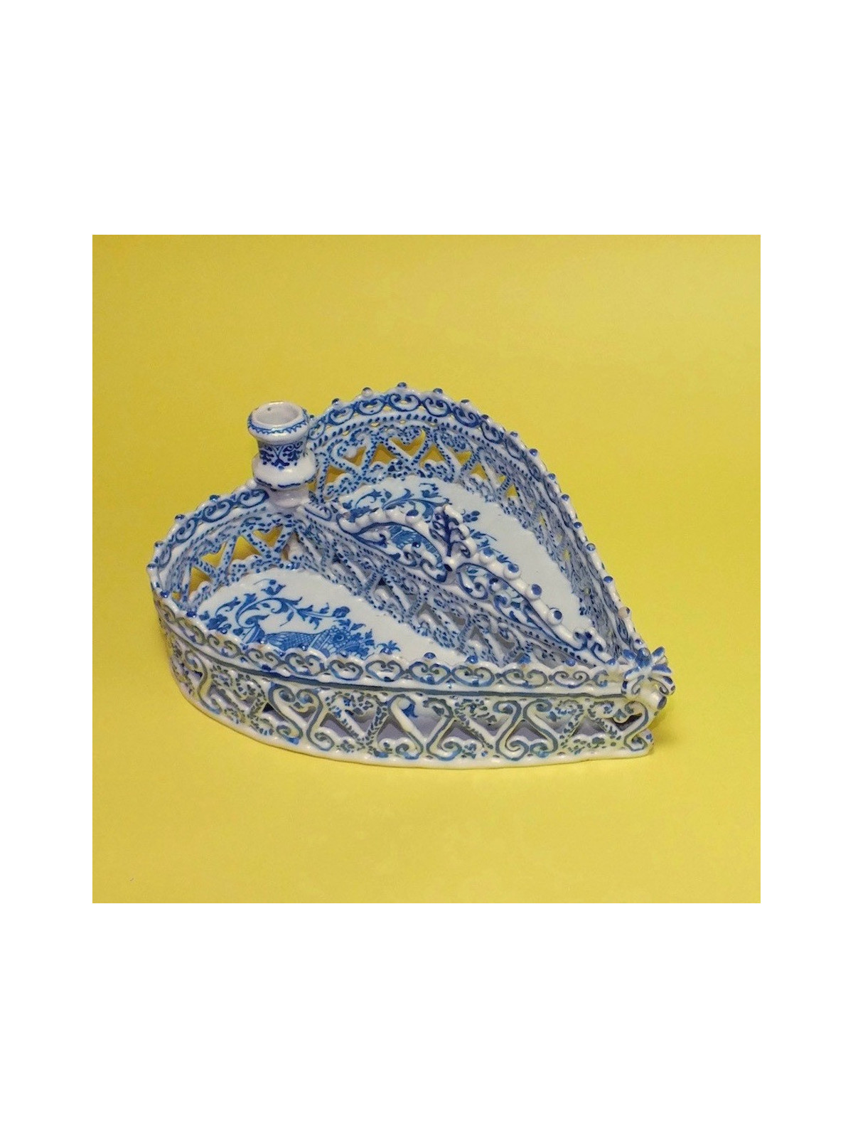 Turin (Italy) - heart shaped basket - eighteenth century