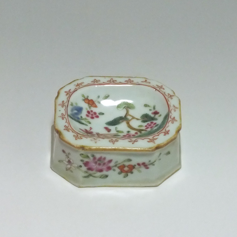 Saleron Famille rose - XVIIIe siècle - Époque QIANLONG (1736 - 1795)