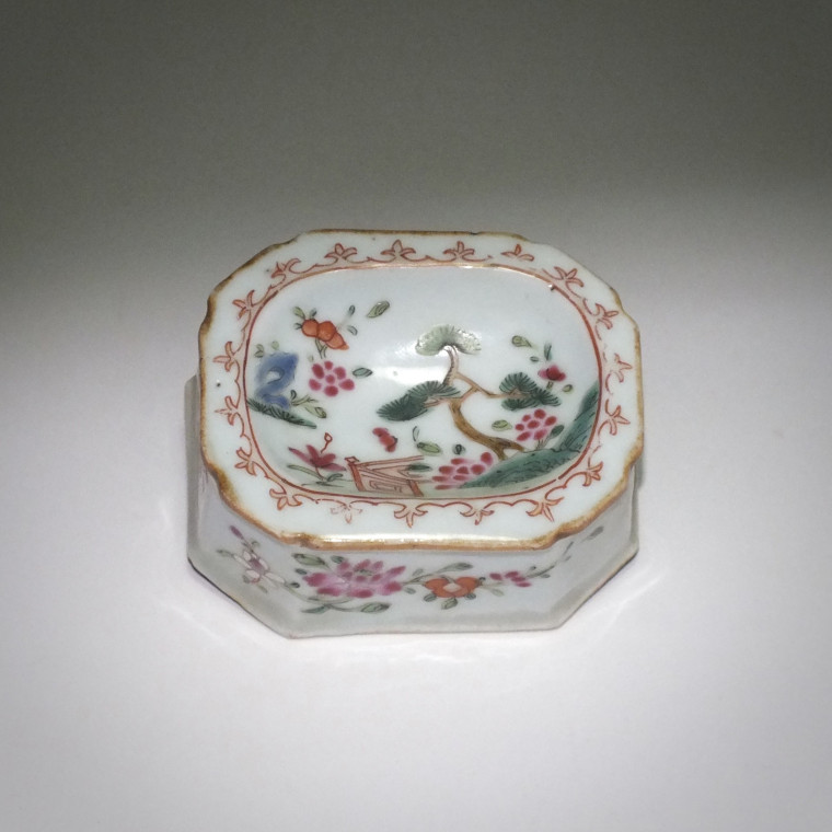 Saleron Pink Family - Eighteenth century - QIANLONG Era (1736 - 1795)