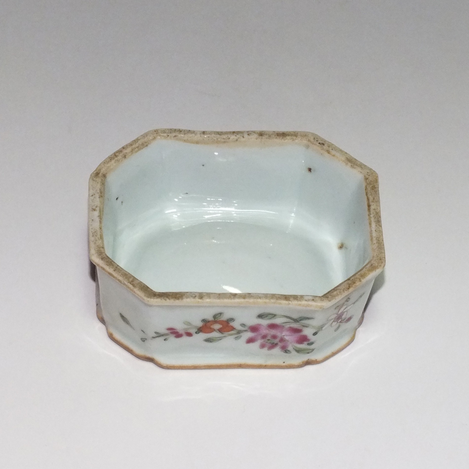 Saleron Famille rose - XVIIIe siècle - Époque QIANLONG (1736 - 1795)