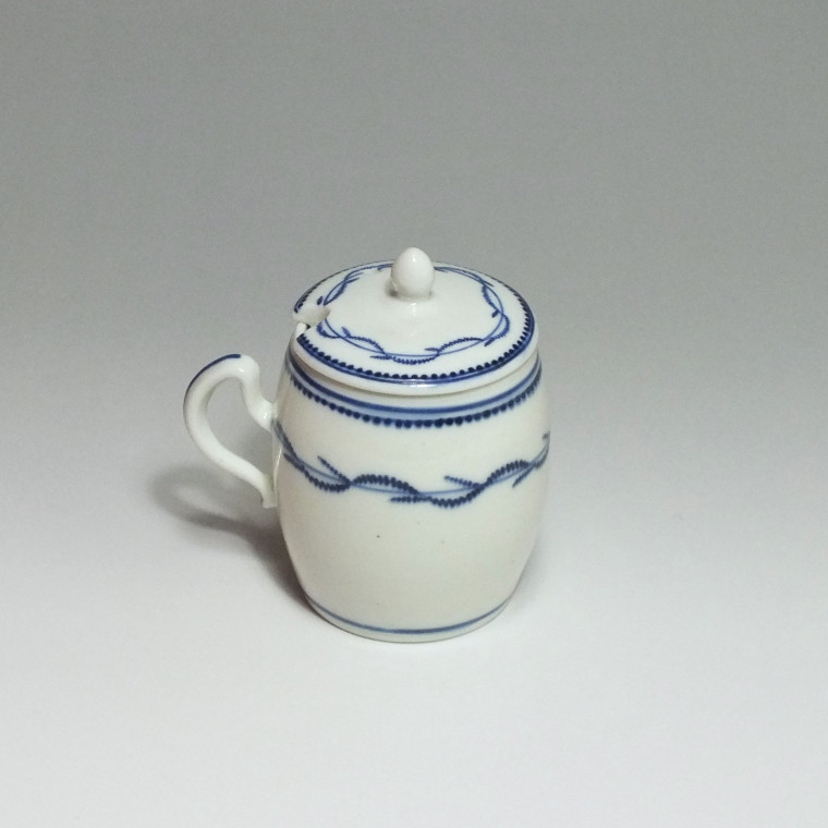 Arras - soft porcelain - Mustard pot - eighteenth century