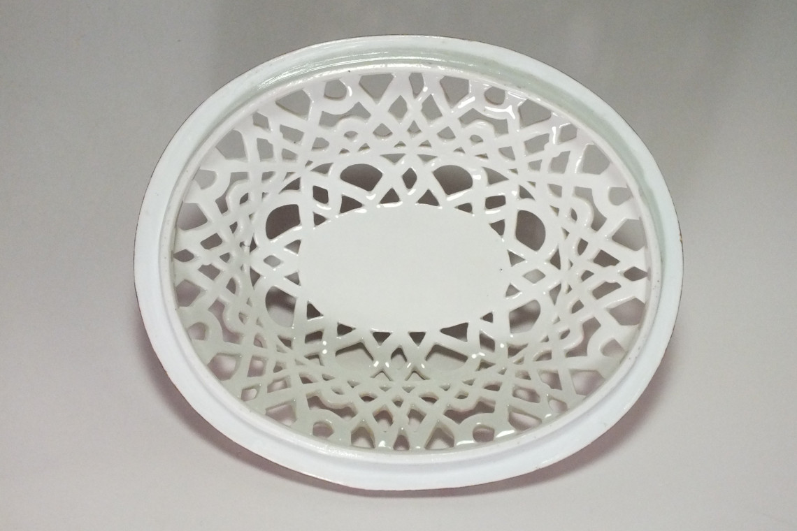 Meissen - Chestnut covered bowl - eighteenth century