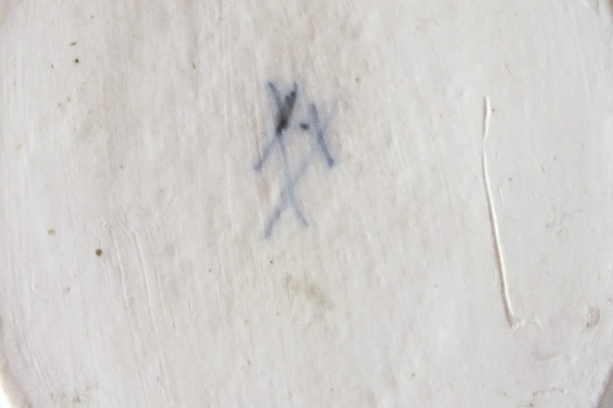 Meissen - Chestnut covered bowl - eighteenth century