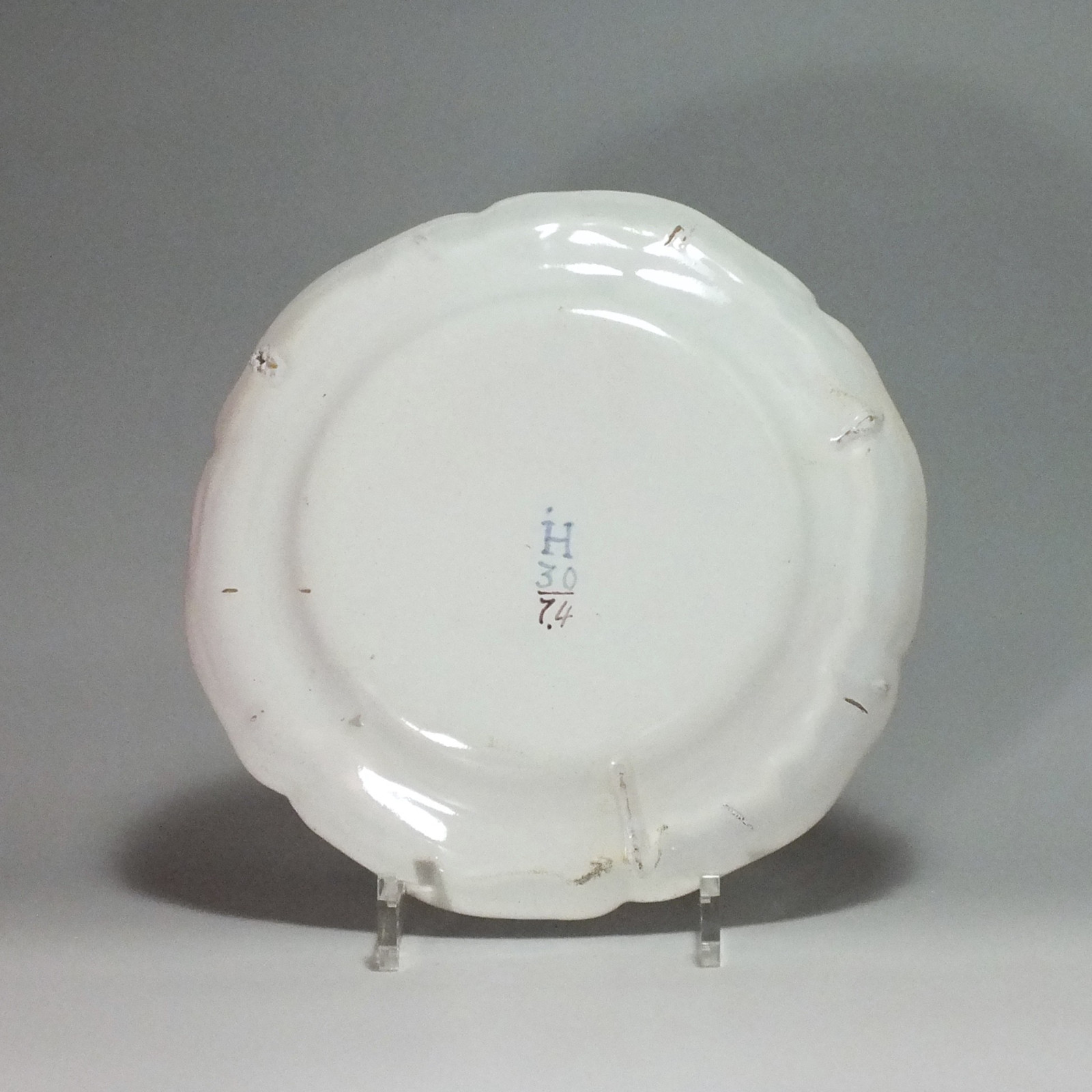 Strasbourg - Assiette à la rose en qualité fine - XVIIIe siècle