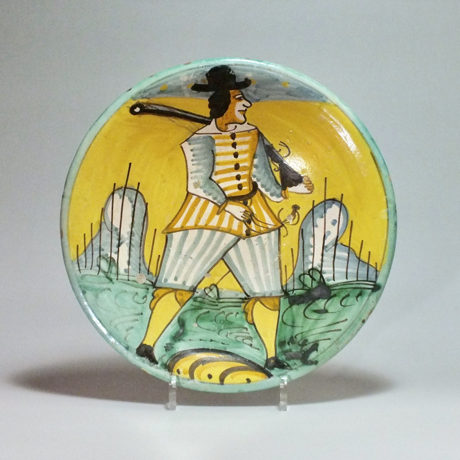 Montelupo - Plat à décor d'un arquebusier - XVIIe siècle