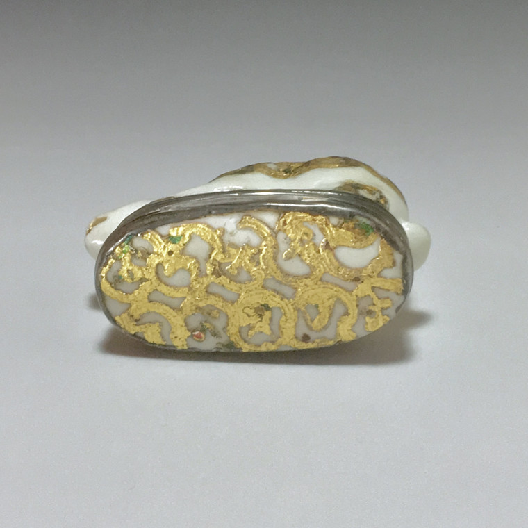 SAINT-CLOUD - Oval box representing a hare - Eighteenth century