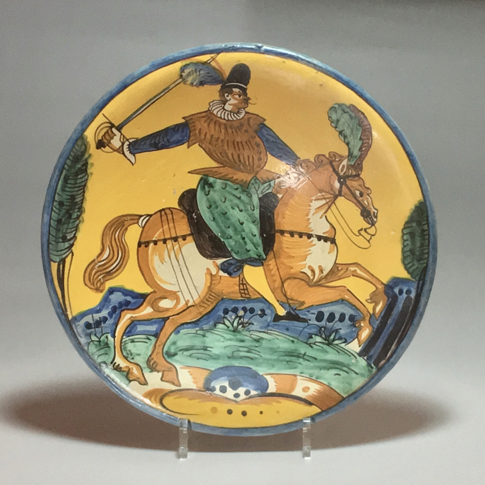 MONTELUPO – (Italie) - Plat en faïence décor d'un cavalier -  XVIIe siècle