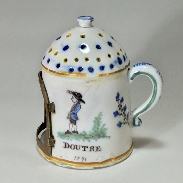 Roanne - Rare lantern earthenware - eighteenth century