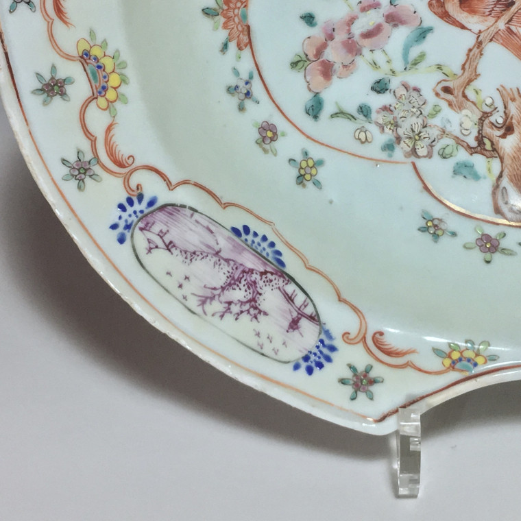 Chine (Compagnie des Indes) - Plat de barbier Famille rose - Epoque Qianlong