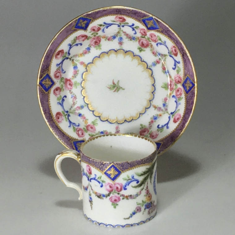 Sèvres - Tasse mignonette - XVIIIe siècle