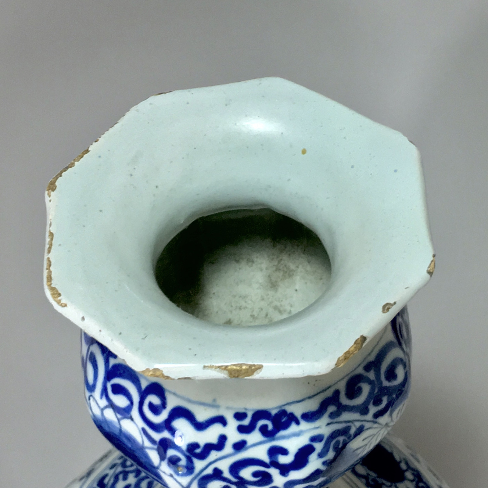 Delft - Pair of bottles - End of the seventeenth century