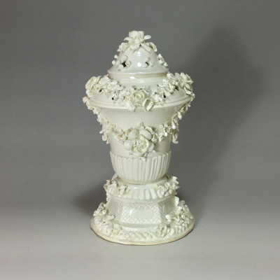 Saint-Cloud - Pot pourri couvert - XVIIIe siècle