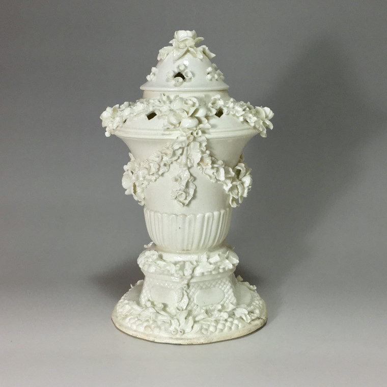 Saint-Cloud - Pot pourri couvert - XVIIIe siècle