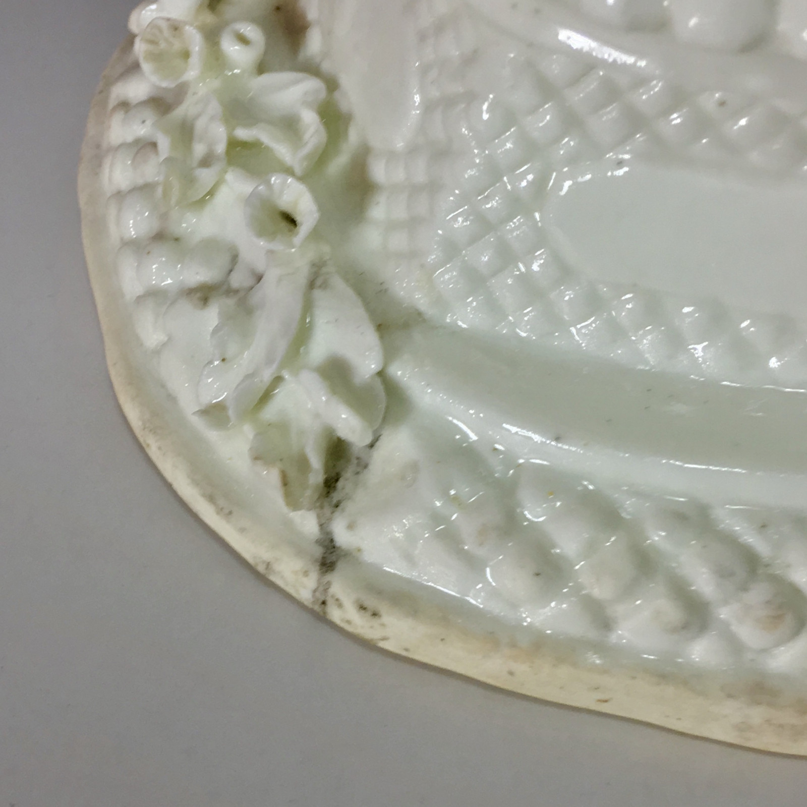 Saint Cloud - Pot pourri covered - eighteenth century