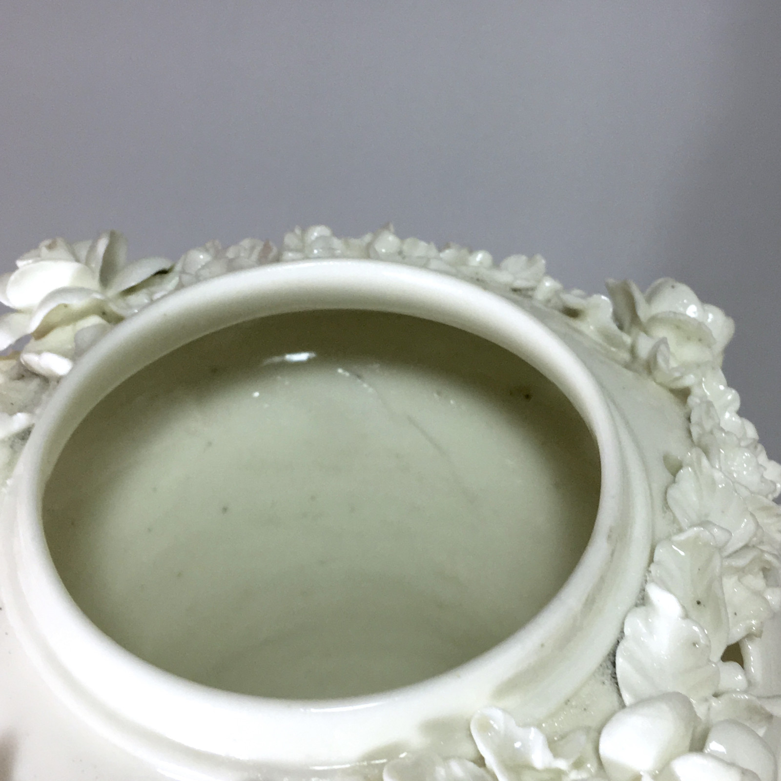 Saint-Cloud - Pot pourri couvert - XVIIIe siècle