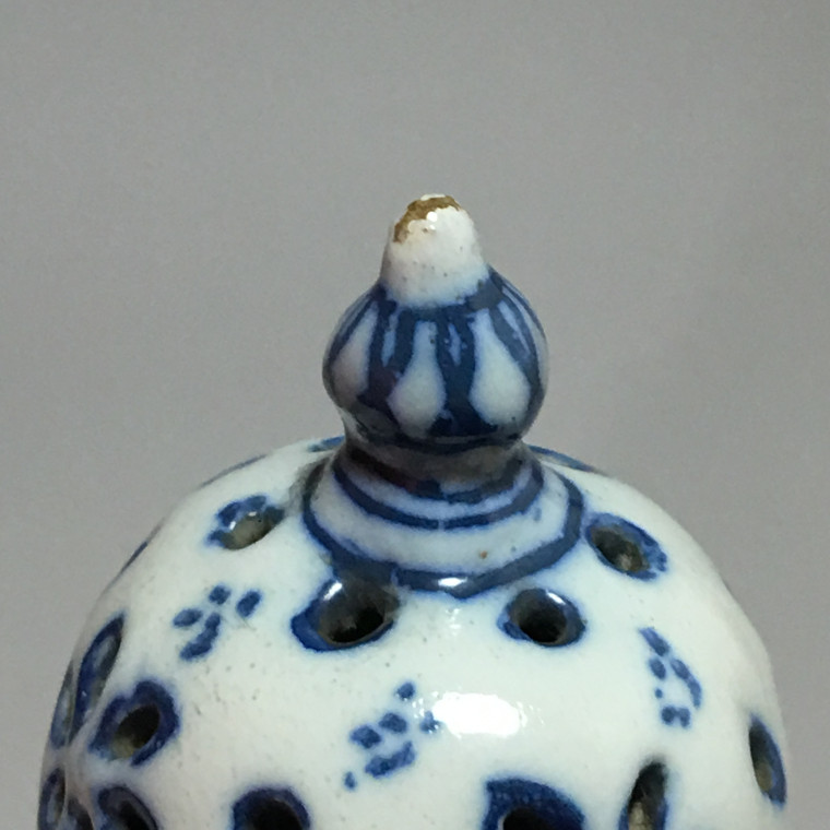 Moustiers - sprinkler - eighteenth century