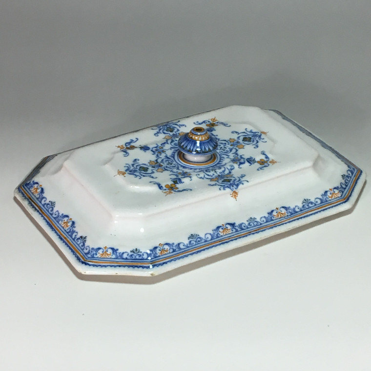 Moustiers - terrine lid - eighteenth century